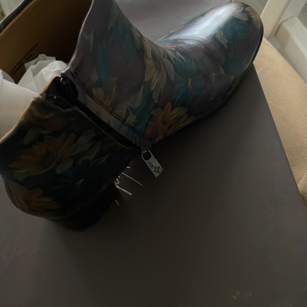 Floral booties